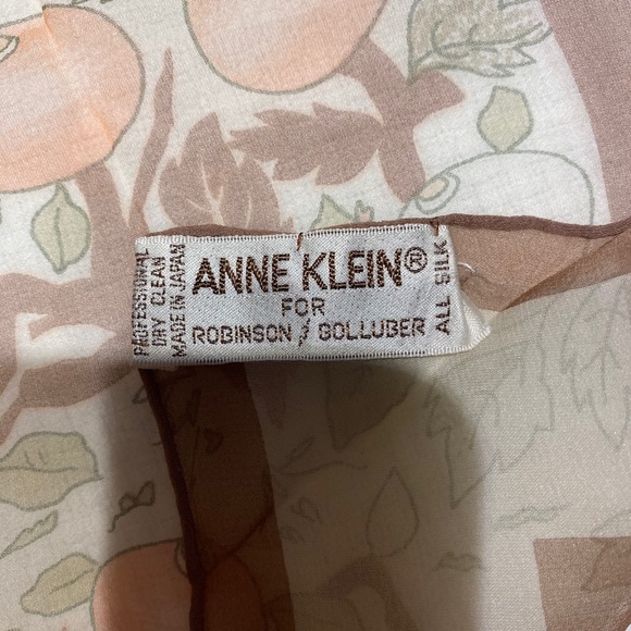 Anne Klein Vintage scarf - Picture 3 of 3